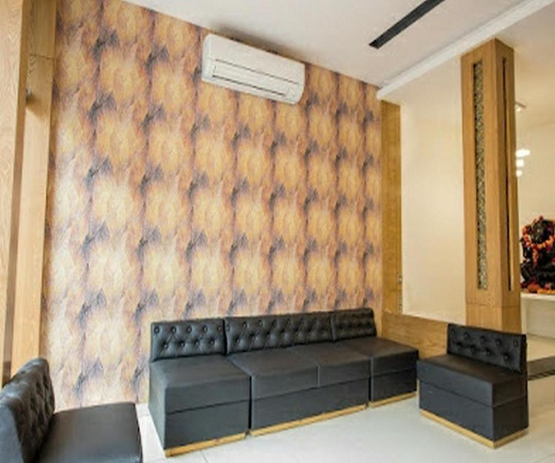 Cherrystay Kiran Inn Indore Exterior foto