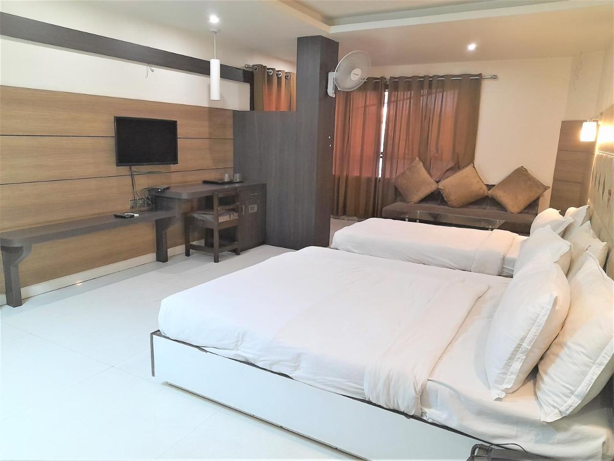 Cherrystay Kiran Inn Indore Exterior foto
